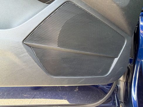 Used 2024 Audi Q4 e-tron Premium image 22