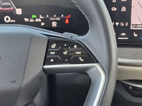 Certified 2025 Audi Q5 2.0T Premium Plus w/ Premium Plus image 37