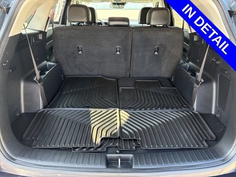 Used 2025 Kia Sorento S FWD image 16