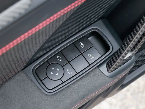 Certified 2025 Porsche 911 GT3 RS image 23