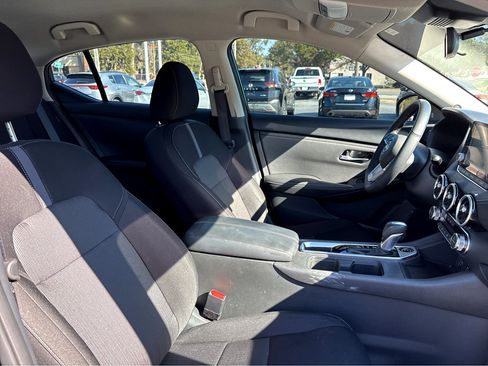 Used 2025 Nissan Sentra SV w/ All-Weather Package image 12