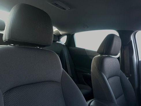 Used 2024 Chevrolet Malibu LT image 18