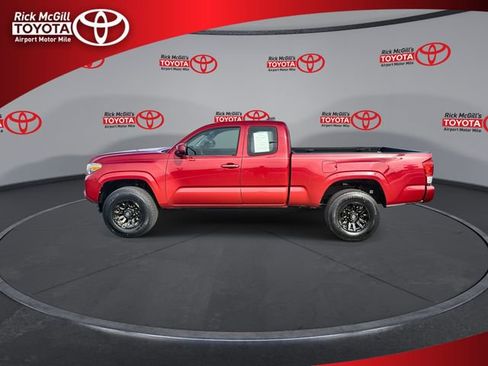 Used 2017 Toyota Tacoma SR w/ SR Convenience Package RWD image 5