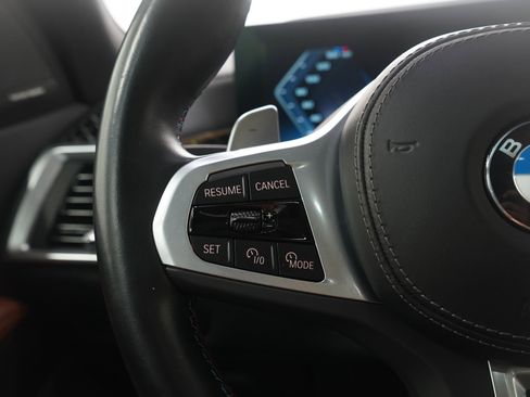 Used 2024 BMW X5 M60i AWD/4WD image 26