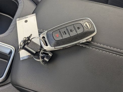 New 2025 Nissan Sentra SV image 32