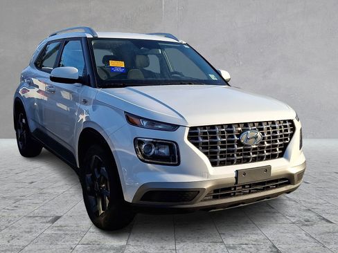 Certified 2023 Hyundai Venue SEL w/ Cargo Package image 1