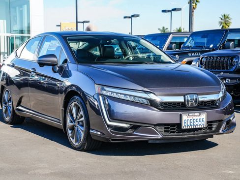 Used 2018 Honda Clarity Plug-In Hybrid image 3