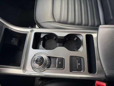 Certified 2022 Ford Edge SEL w/ Convenience Package image 32