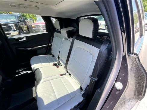 New 2025 Ford Escape SE w/ Class II Trailer Tow Package FWD image 26