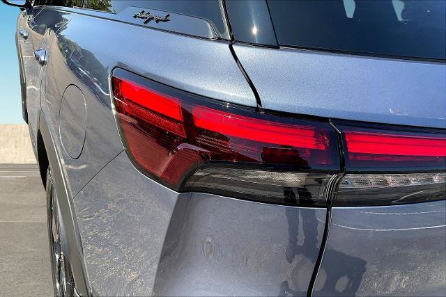 Certified 2026 INFINITI QX60 Autograph w/ Dark Cargo Package AWD/4WD image 22