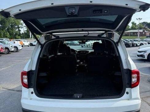 Used 2022 Honda Pilot Touring image 7