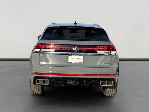 New 2026 Volkswagen Atlas Cross Sport SEL Premium R-Line image 5