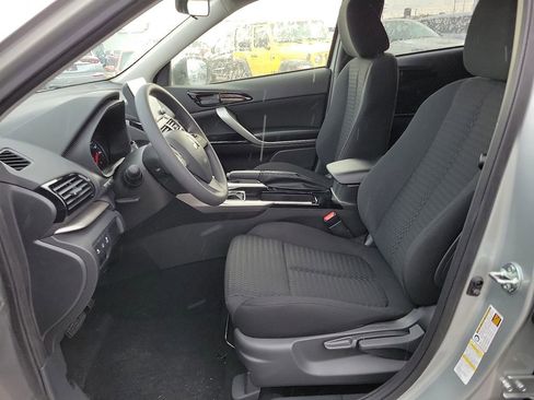 New 2026 Mitsubishi Eclipse Cross LE image 9
