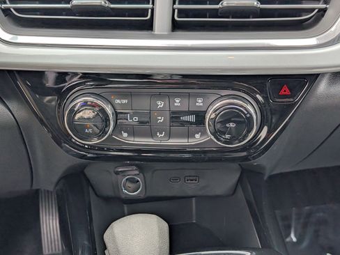 Certified 2024 Chevrolet Trax LT w/ Driver Confidence Package image 20