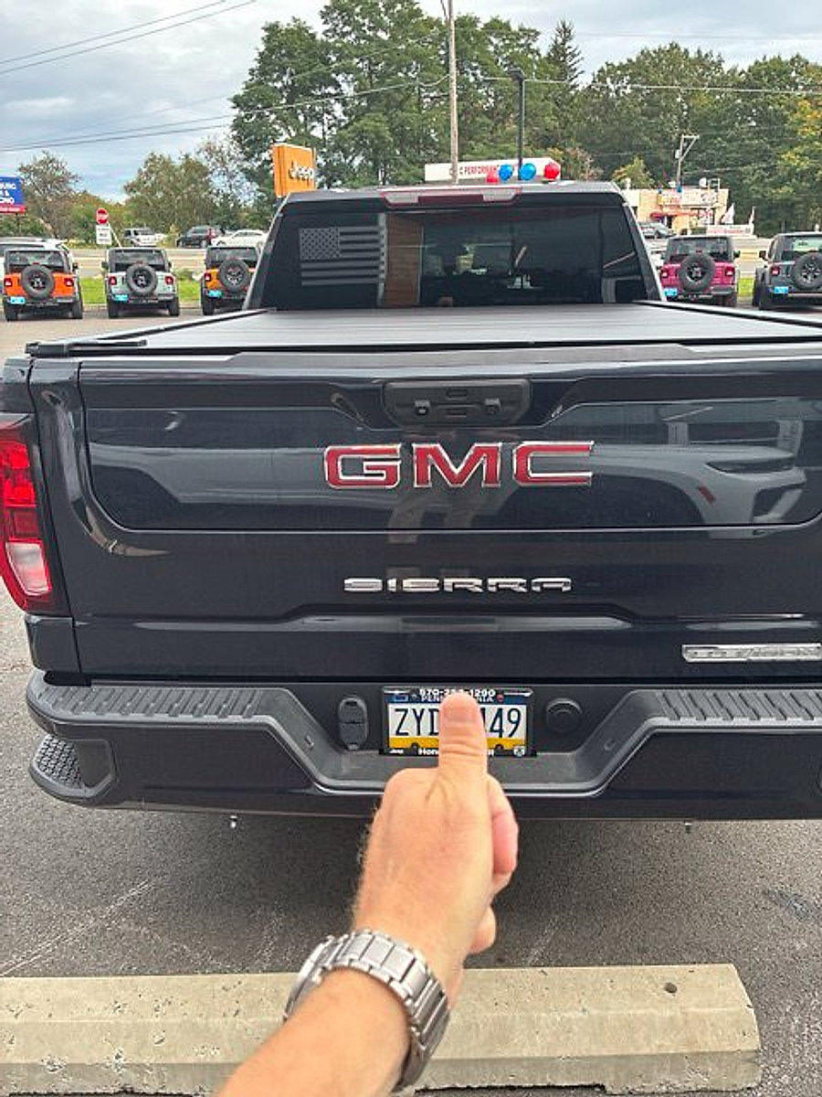 Used 2022 GMC Sierra 1500 Elevation AWD/4WD image 4