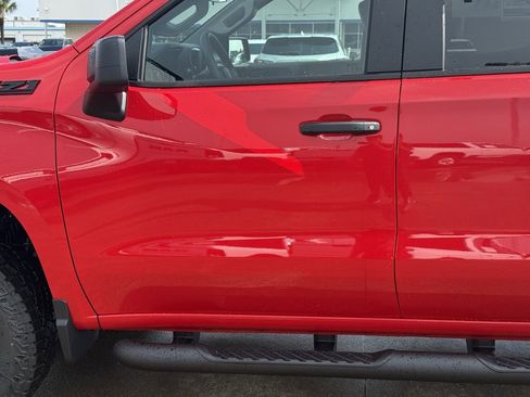 New 2026 Chevrolet Silverado 1500 Custom Trail Boss w/ LPO, Dark Essentials Package image 23