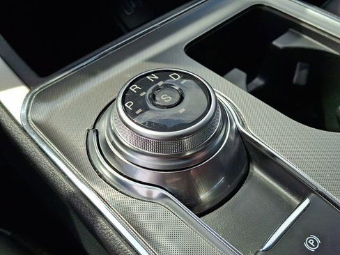 Certified 2022 Ford Edge SEL w/ Convenience Package image 4