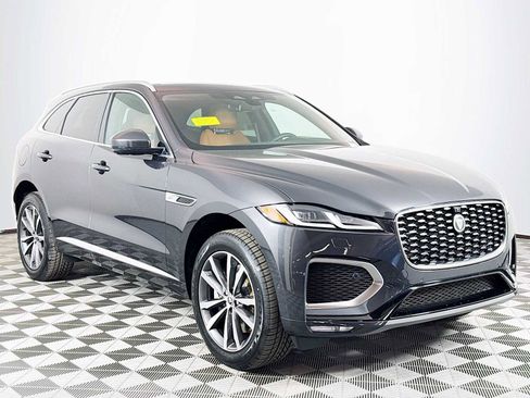New 2026 Jaguar F-PACE R-Dynamic S image 3