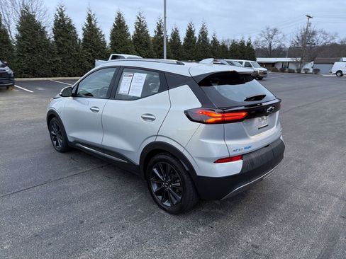 Used 2022 Chevrolet Bolt EUV Premier w/ Launch Edition image 6