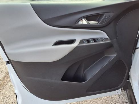 Used 2024 Chevrolet Equinox LS w/ LS Convenience Package FWD image 55
