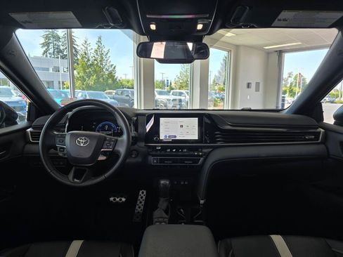 Certified 2025 Toyota Camry SE AWD/4WD image 30