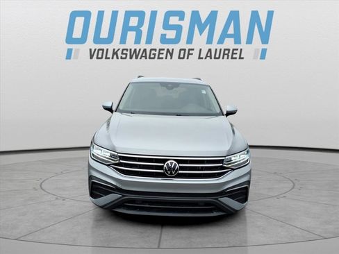 Used 2023 Volkswagen Tiguan SE image 7