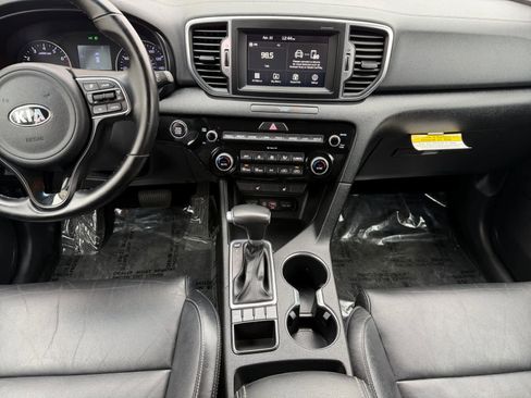 Used 2018 Kia Sportage EX AWD/4WD image 16