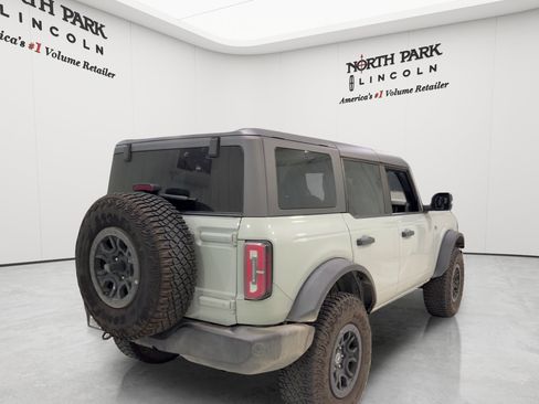 Used 2024 Ford Bronco Wildtrak AWD/4WD image 5
