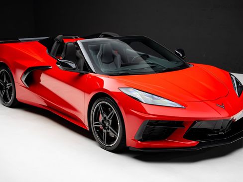 Used 2023 Chevrolet Corvette Stingray Convertible w/ Z51 Performance Package RWD image 44