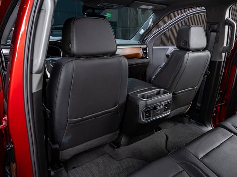 Used 2024 GMC Sierra 1500 Denali AWD/4WD image 35