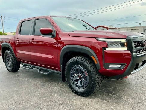 Used 2025 Nissan Frontier PRO-4X image 6