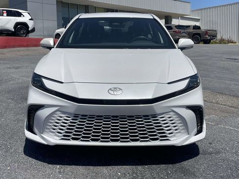 Used 2025 Toyota Camry XSE image 6