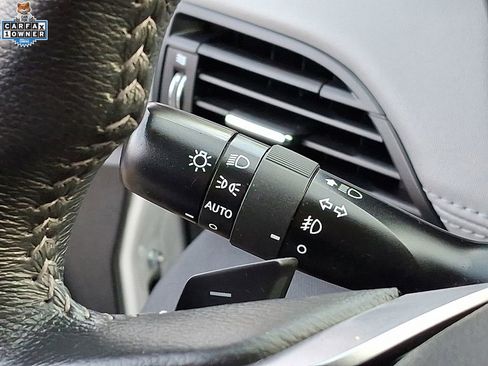 Used 2023 Subaru Outback Premium image 24