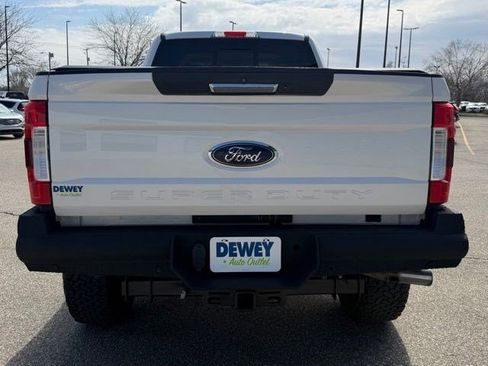 Used 2017 Ford F250 Lariat w/ Chrome Package AWD/4WD image 4