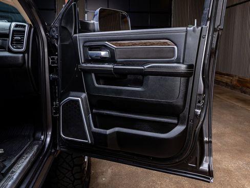 Used 2020 RAM 2500 Laramie AWD/4WD image 37