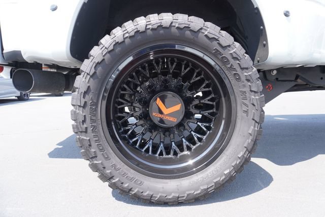 Used 2025 Ford F450 Platinum w/ FX4 Off-Road Package AWD/4WD image 17