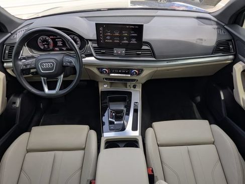 Used 2025 Audi Q5 2.0T Premium AWD/4WD image 18