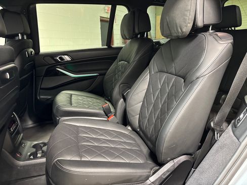 Used 2023 BMW X7 xDrive40i w/ Executive Package AWD/4WD image 26