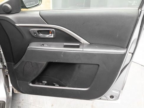 Used 2015 MAZDA MAZDA5 Sport image 32