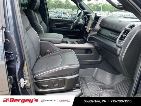 Used 2025 RAM 2500 Laramie AWD/4WD image 31