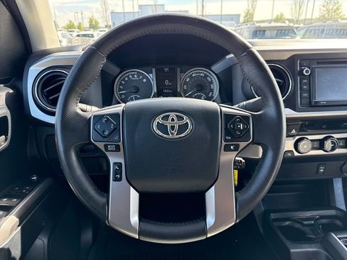 Used 2017 Toyota Tacoma SR5 w/ Tow Package image 20