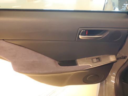 Certified 2022 Lexus IS 500 image 17