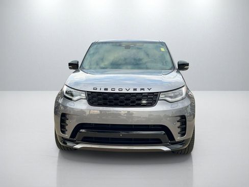 Used 2024 Land Rover Discovery Dynamic SE AWD/4WD image 2