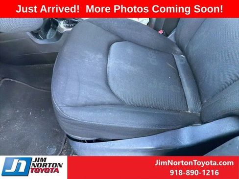 Used 2017 Jeep Renegade Latitude image 8