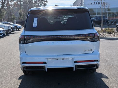 New 2026 INFINITI QX80 Luxe w/ Cargo Package AWD/4WD image 4