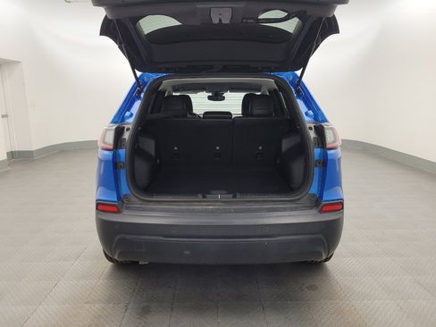Used 2021 Jeep Cherokee Latitude Plus FWD image 29