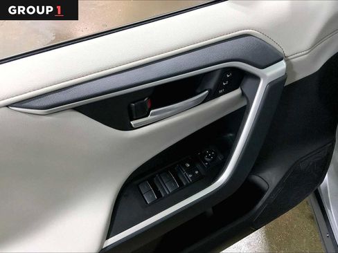Certified 2025 Toyota RAV4 Limited image 35