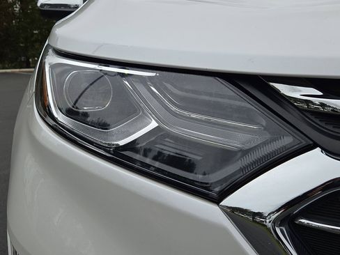 Used 2021 Chevrolet Equinox Premier image 28