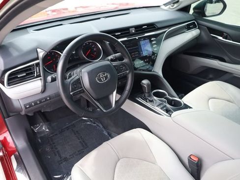 Used 2018 Toyota Camry XSE w/ Driver Assist Package FWD image 9
