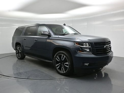 Used 2019 Chevrolet Suburban LT w/ RST Edition RWD image 58